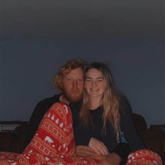 Meet your Posher, Hailey - Picture 1 of 1